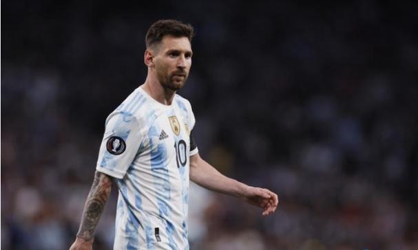 叶利钦为何坚持搞垮苏联？当总统不好吗？久加诺夫原因揭秘